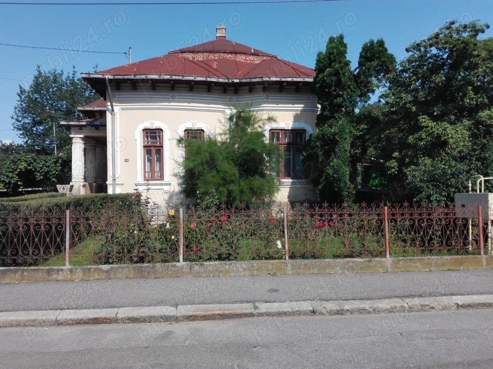 Vand casa in zona centrala  Falticeni - Poză 5