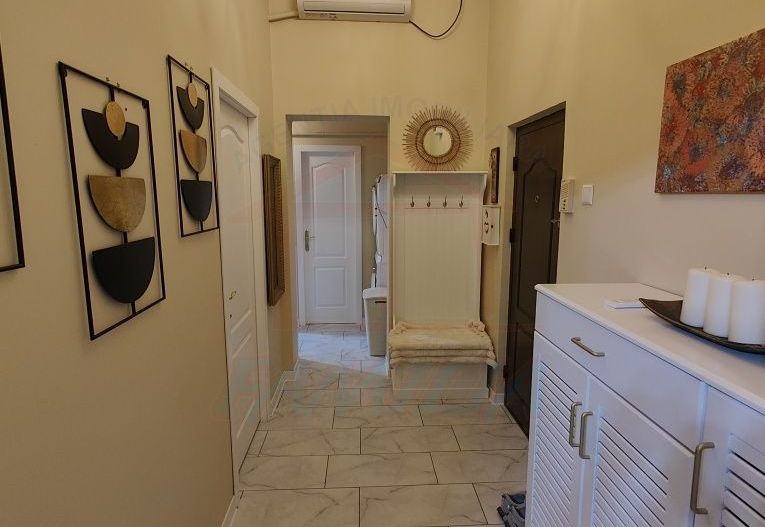 🏡 Apartament cu 2 camere de închiriat, Centru, 375 €/lună - Poză 4