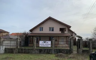 Duplex premium în vatra veche a localității Moșnița Veche - Poză 21