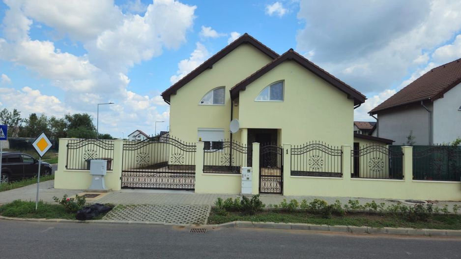 Casa de inchiriat cu  curte 500 metri Baneasa Aviatiei recent renovata - Poză 16