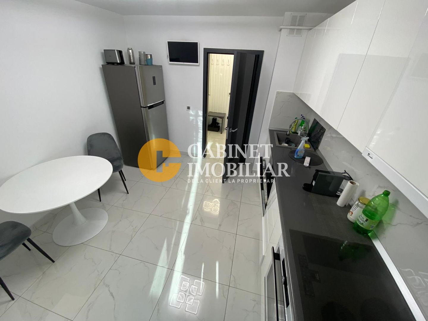 GARA BLOC TIP VILA - 2 CAMERE DECOMANDAT  - MOBILAT SI UTILAT - Poză 7