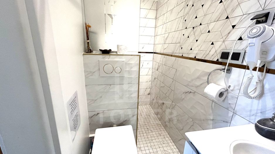 Apartament renovat, cu garaj și pivnițe, în Centrul Istoric al Sibiului - Poză 11