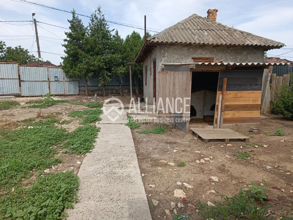 Palazu Mare(cod04)-Casa demolabila -depozit + teren 990 mp - Poză 3