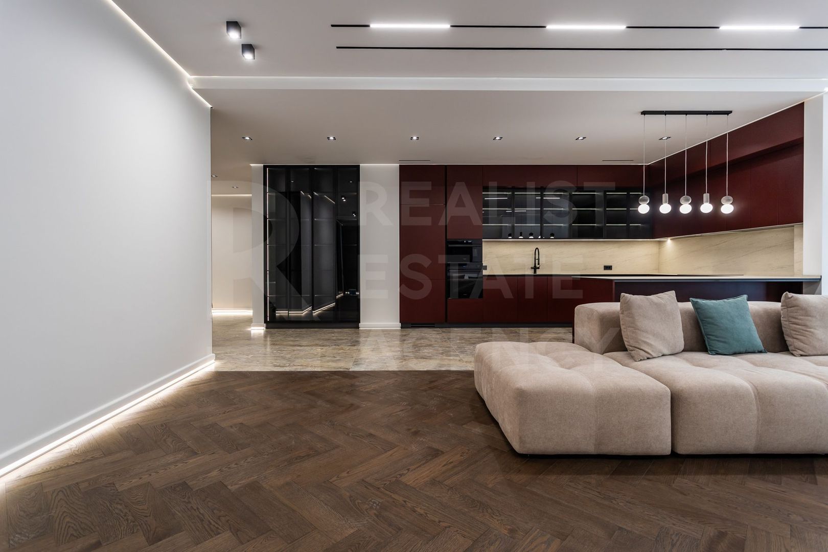 Chirie, apartament, 4 camere, str. Universității, Centru - Poză 12