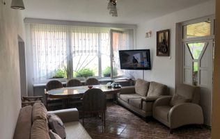 BRASADAS vinde casa cu 7 camere si teren 1100mp in zona Burdea.