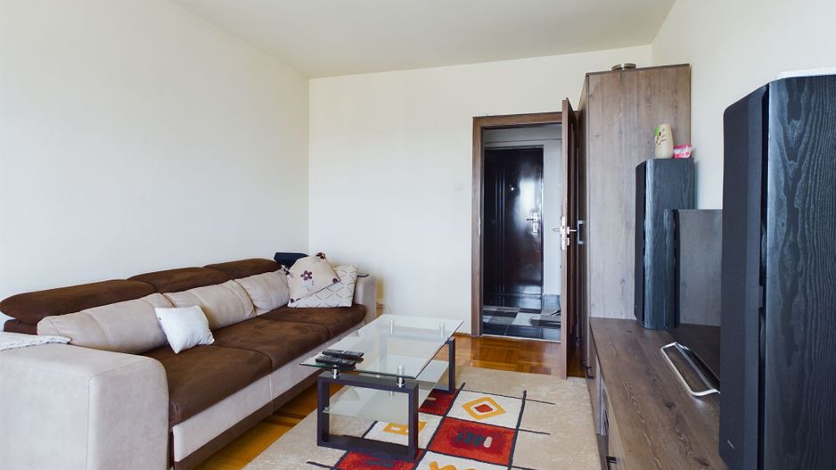 Apartament cu 2 camere renovat modern în Grădiște - Poză 4