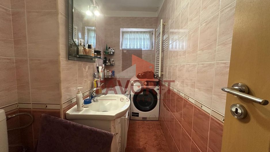 3 camere | centrala proprie | boxa | mobilat si utilat | zona excelenta | - Poză 11