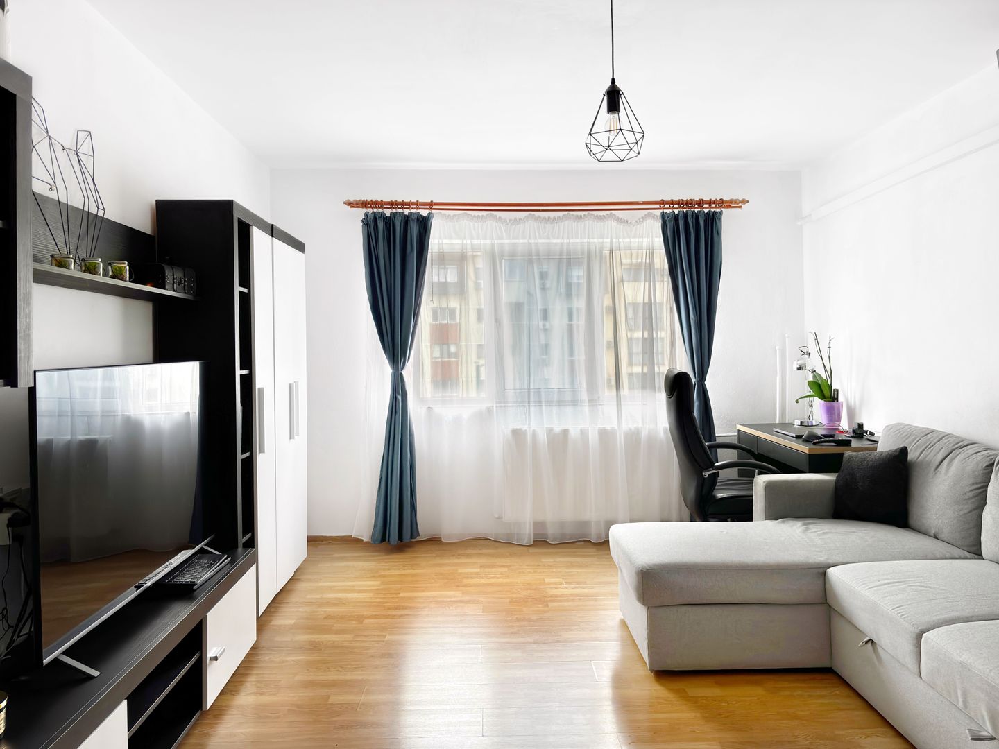 De vanzare | Decomandat 2 camere | Et 3 | Finisaje moderne | Soarelui - Poză 5