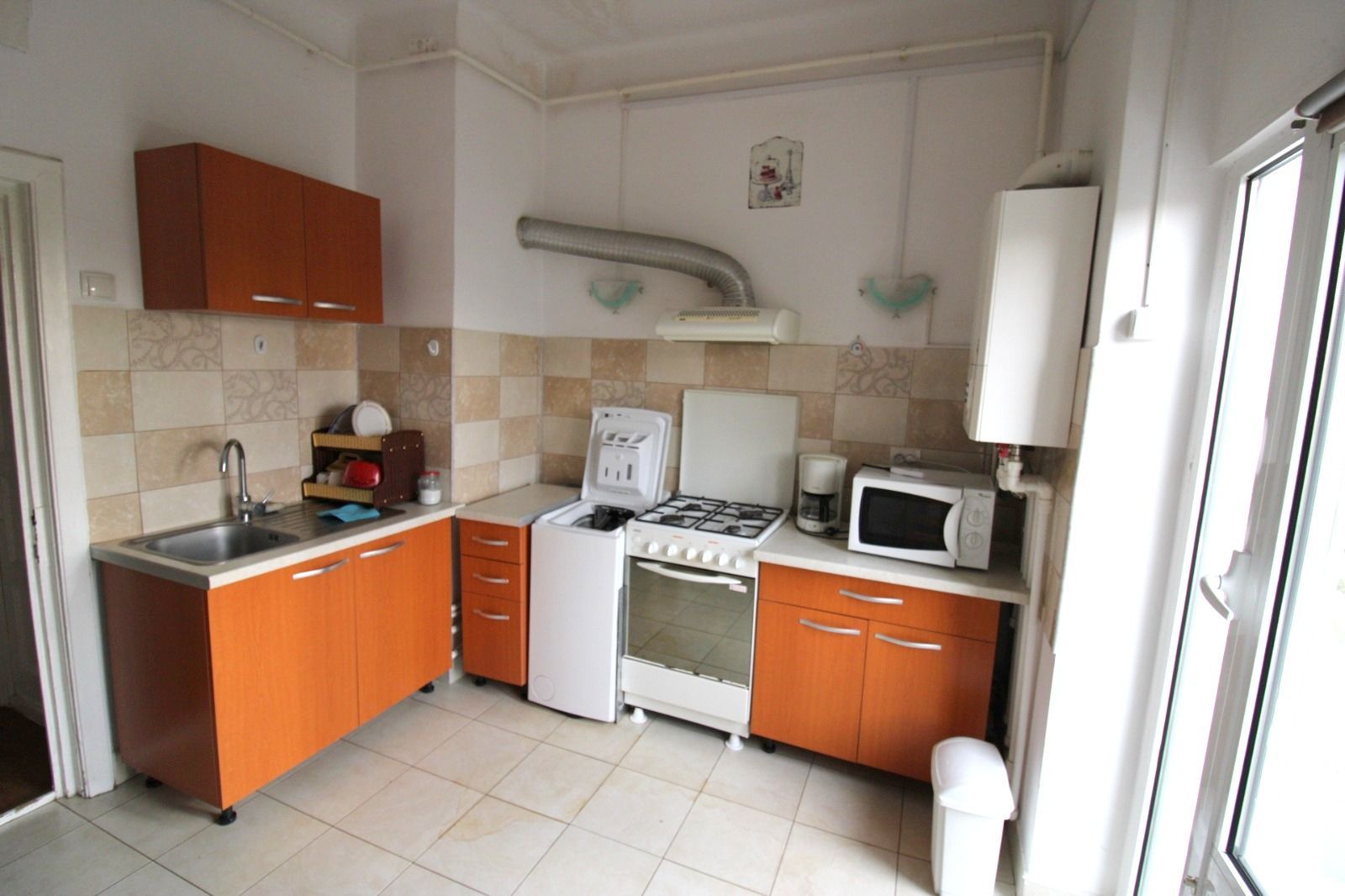 De inchiriat apartament cu 2 camere Gradina Publica et. 4, 300 euro - Poză 4