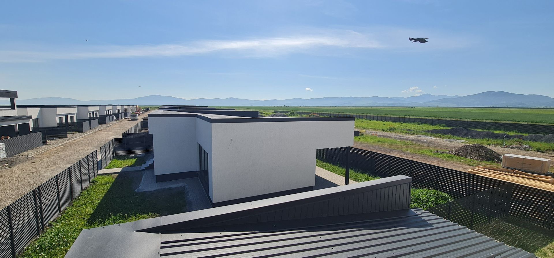 Casa individuala 4 camere 3 bai garaj Cartier Izvor Tarlungeni Brasov - Poză 4