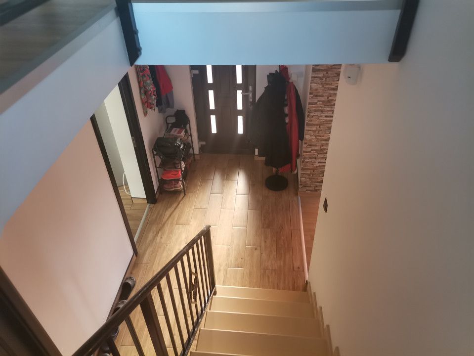 Inchiriere vila moderna zona Auchan Gavana - Poză 3