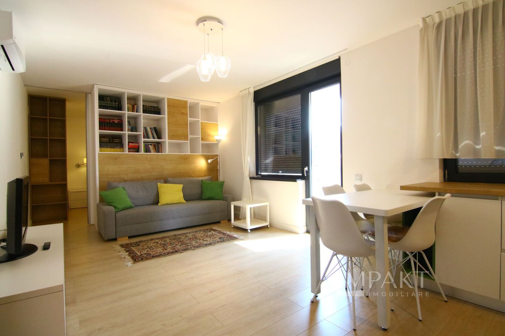 Apartament modern cu 2 camere, Semicentral. - Poză 1