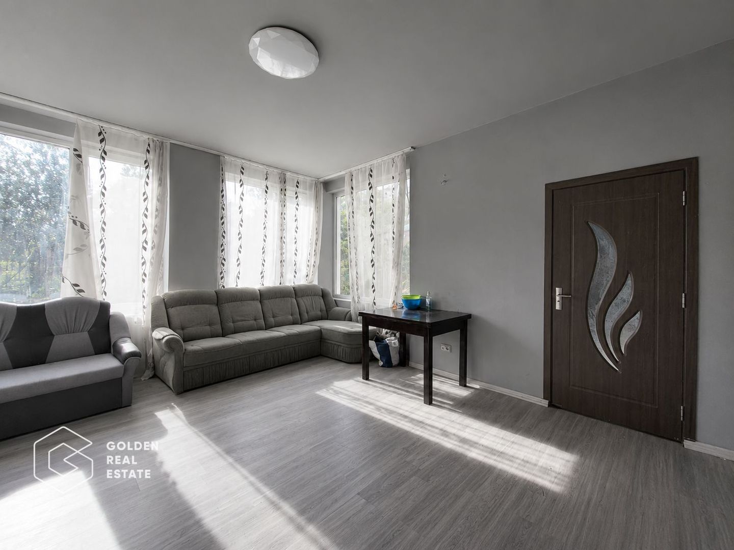Casa cu teren de 1224 mp, localitatea Baratca - Poză 8