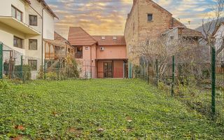 Casa de vanzare in centrul Brasovului - curte privata si pivnita - Poză 16