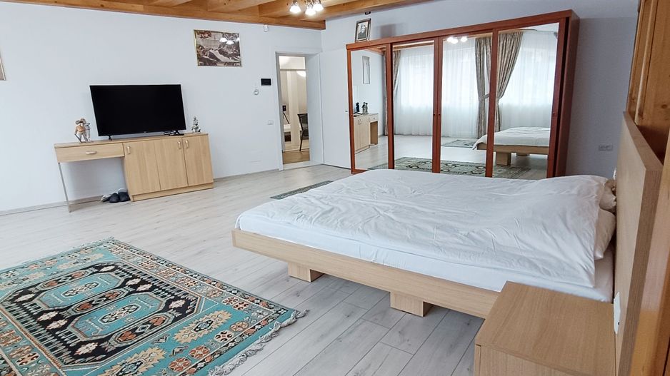 Apartament modern in vila-100mp - Poză 4