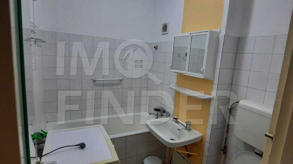 Garsoniera Detunata cu Parcare - Poză 6