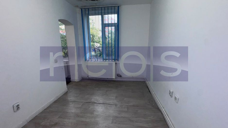 De vanzare apartament 3 camere în vilă P+1 | Dristor - Poză 3