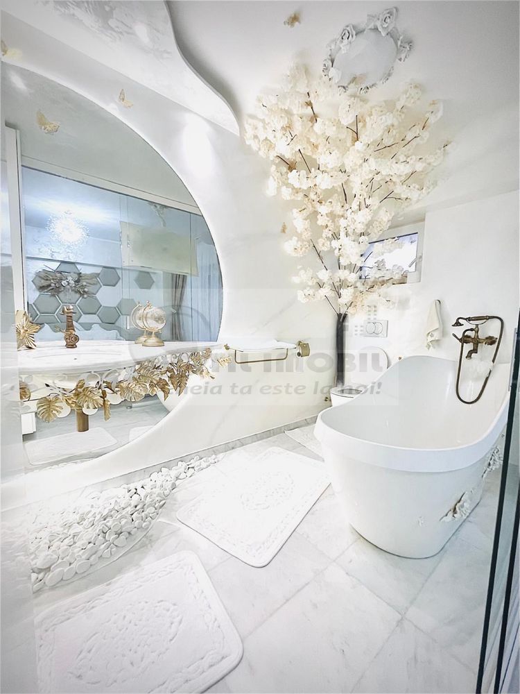 Apartament de LUX - Tătărași - 75 mp - loc de parcare subteran ! - Poză 2