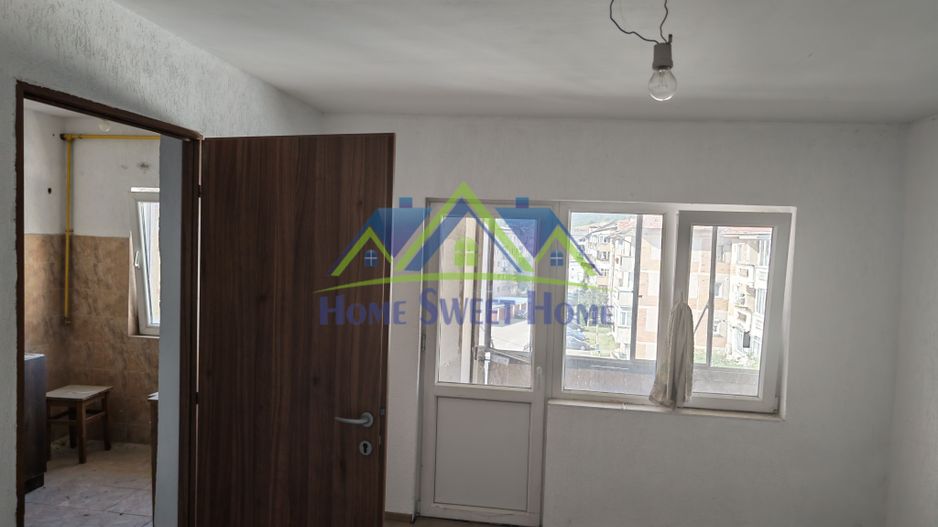 Garsonieră decomandată 25 mp, Hațeg – Str. Nicolae Titulescu, et. 4 - Poză 1