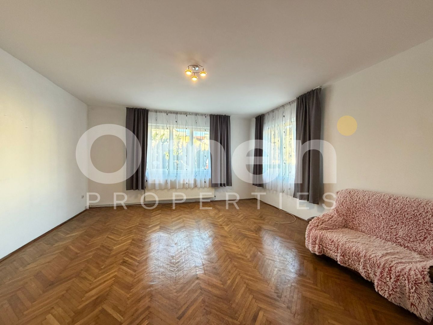 Casa individuala cu curte disponibila pentru vanzare, situata in zona centrala - Poză 19