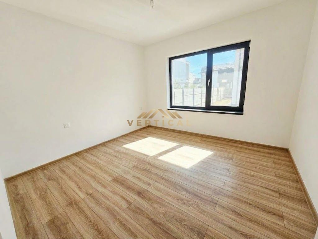 Casa parter 4 camere - comuna Berceni - Poză 9