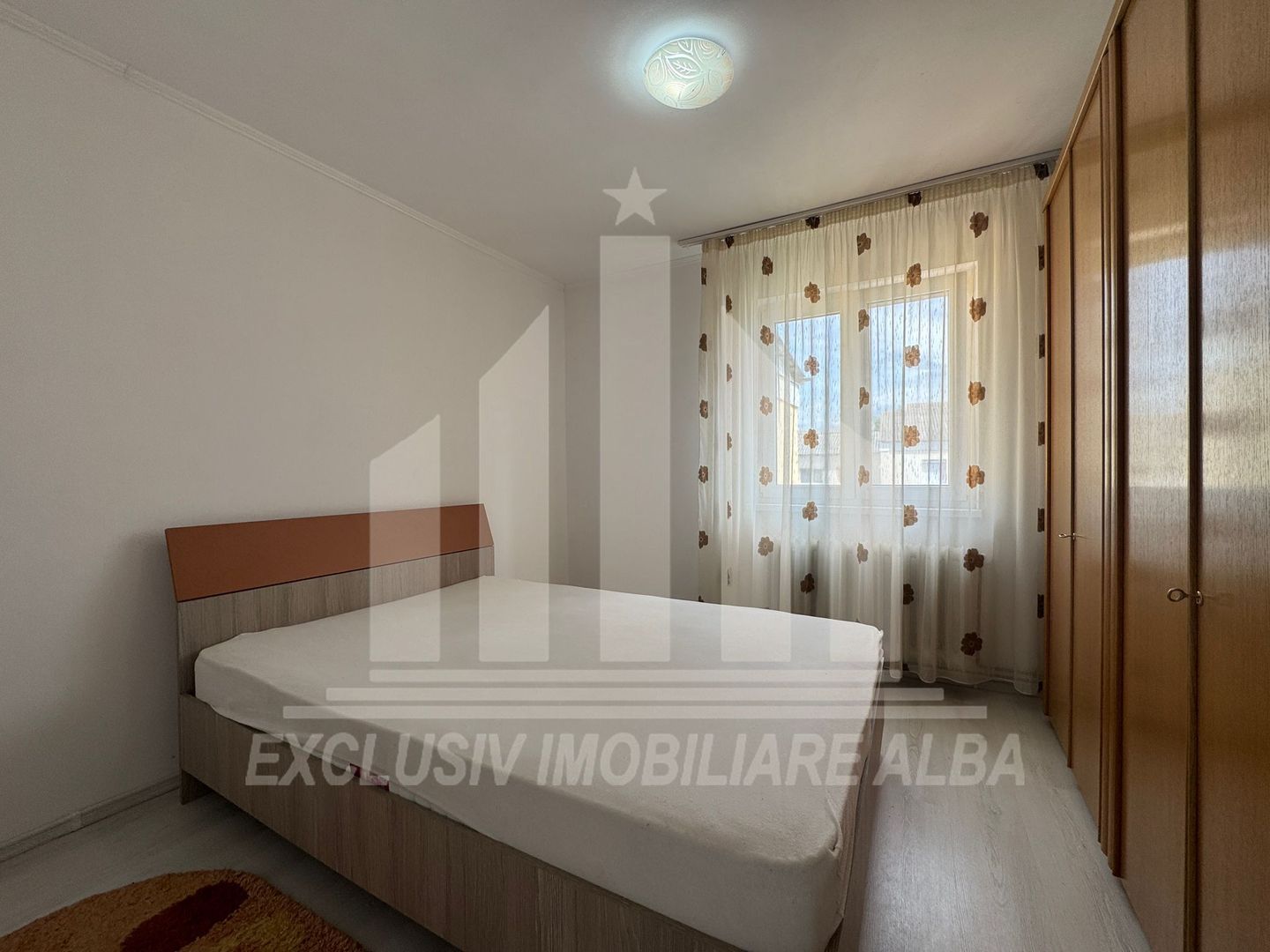 Apartament cu 2 camere de inchiriat, Cetate - Poză 4
