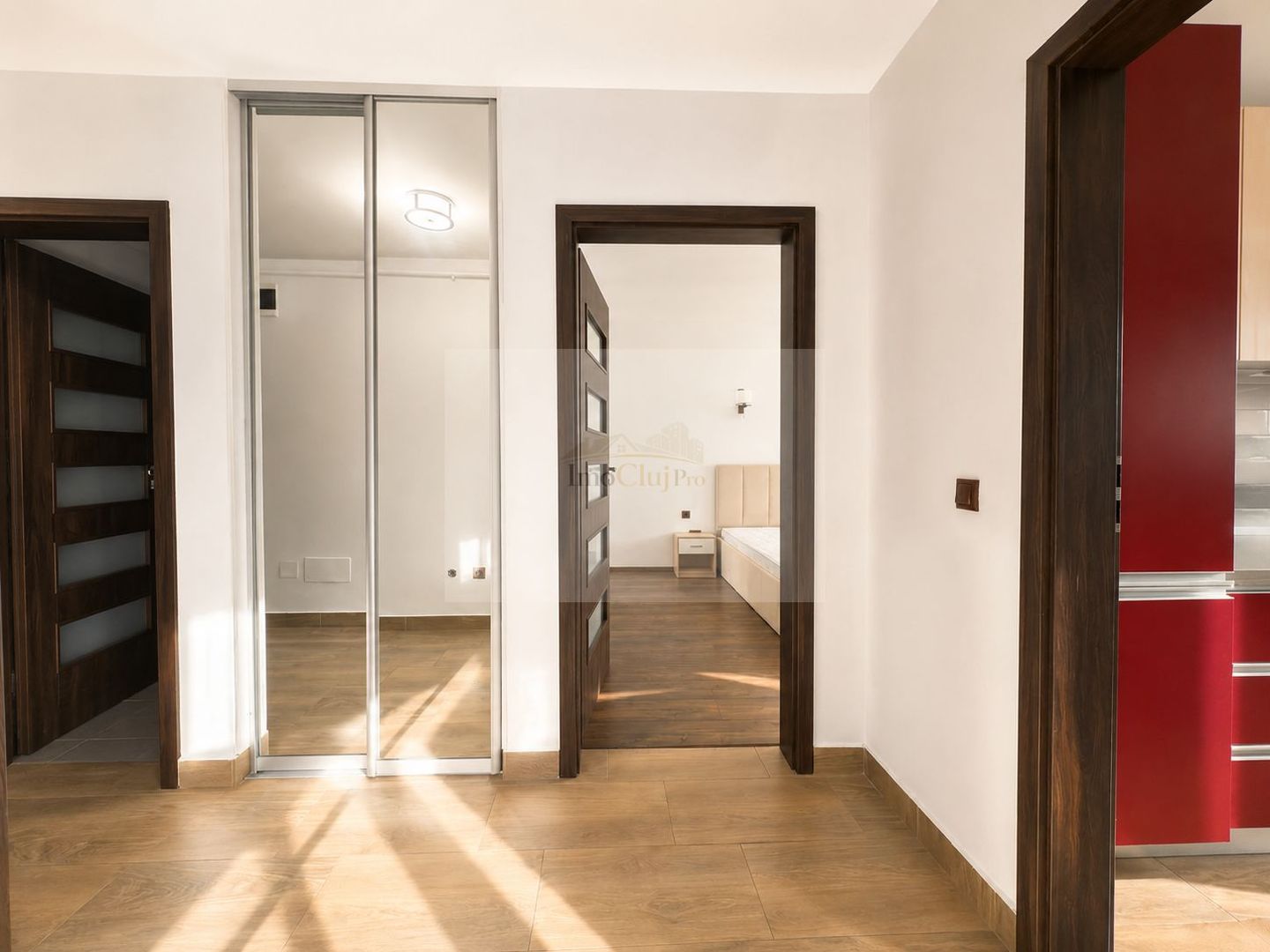 Vânzare ap. 2 camere decomandat, etaj 5, Iulius Mall, parcare - Poză 12