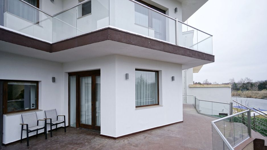 👉 Vilă spectaculoasă pe lac – Ghermănești | 573 mp | Terasă, ponton, - Poză 6