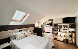 DE VANZARE CASA INDIVIDUALA 300 MP | 700 MP CURTE - Poză 12