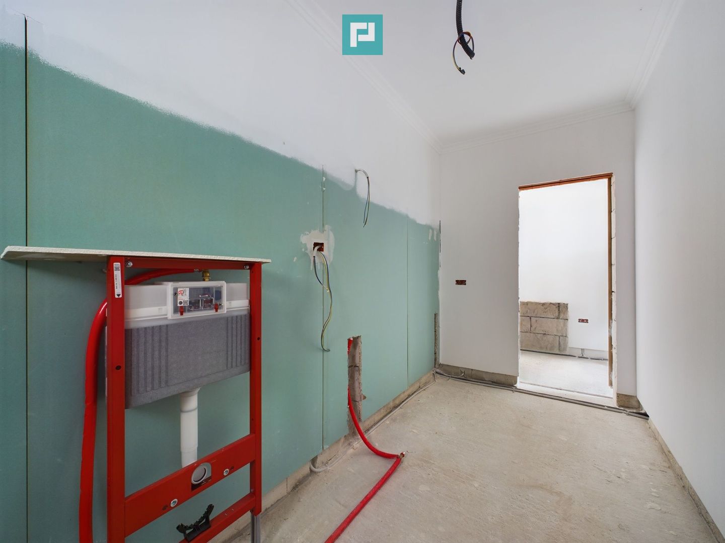 Casă individuală în Pădureni - Poză 7