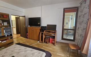 DE VANZARE STUDIO 52 MP | DECOMANDATA | PARCARE - Poză 3