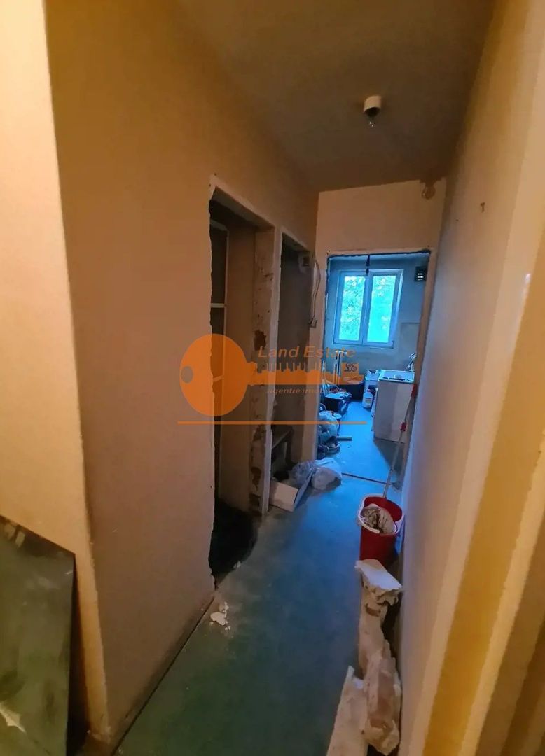 Apartament cu 2 camere in zona Drumul Taberei-Parc - Poză 6