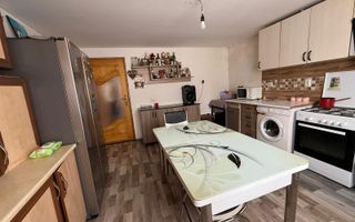 De vanzare casa in Hudum, teren generos. - Poză 6