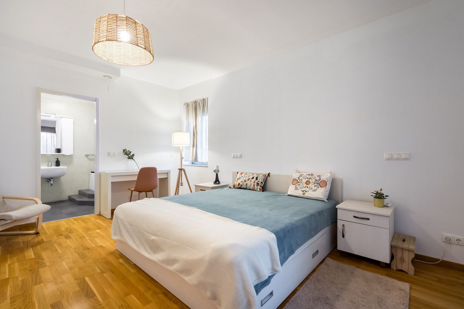 COMISION 0% - Apartament 4 camere superb 130mp, cu terasa, in incinta Green Lake - Poză 13