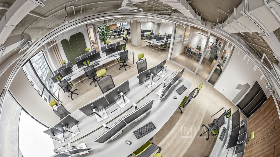 Spatiu servicii in cladire de birouri 440 m2 finisat la CHEIE,  Europa - Poză 22