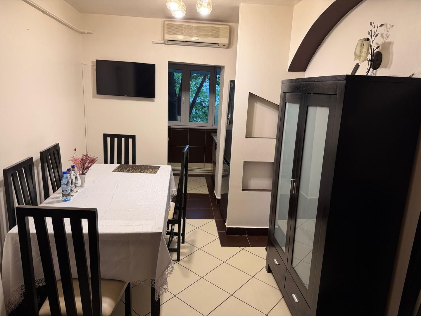 Apartament cu 3 camere, etaj 2, mobilat și utilat, zona GARA - Scoala 8; - Poză 1