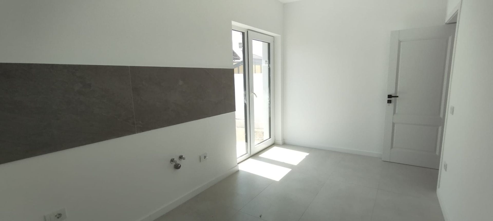 APARTAMENT 4 CAMERE 2 BAI GRADINA PACURARI REDIU - Poză 3
