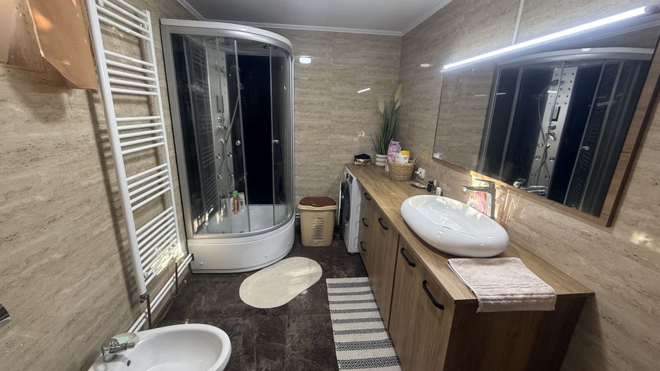 Vila de vânzare 160 mp - complet mobilată și utilata  - Câmpina ! - Poză 14