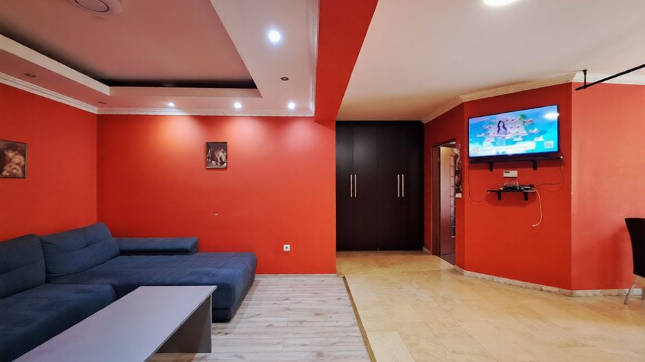 Apartament 2 camere spațios + parcare in Zona Florilor-Floresti - Poză 1