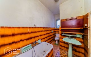 Casa individula cu 5 camere, zona central - Poză 13