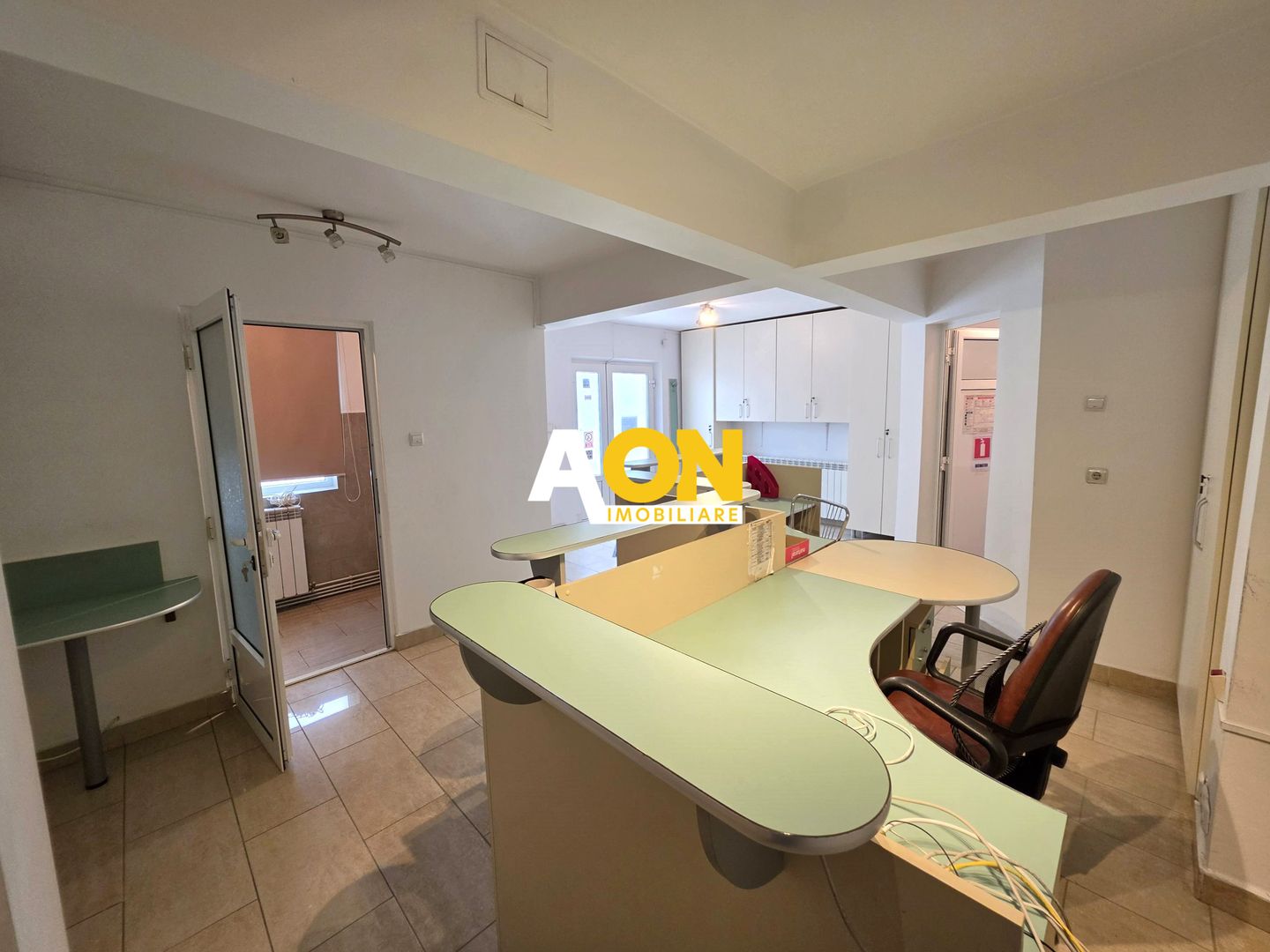 Spatiu de birouri de vanzare Cetate, 50 mp, zona Stadion - Parter - Poză 3