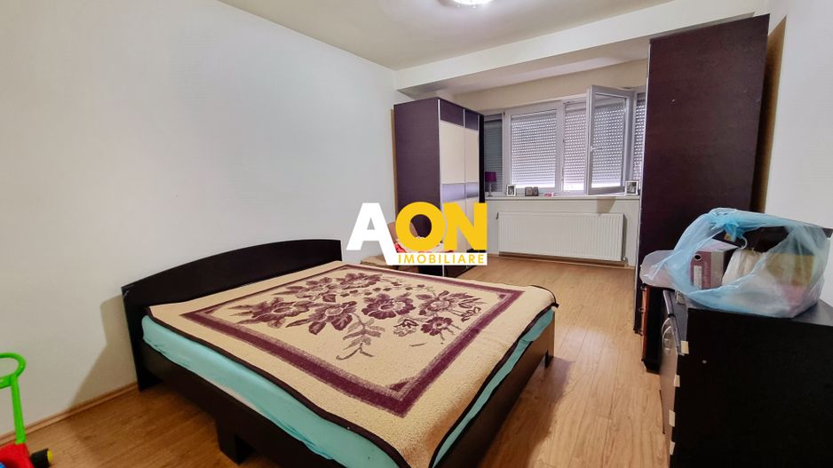 Apartament 2 camere, decomandat, cartier rezidential, Cetate - Poză 5