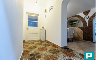 Proprietate cu 5 camere Aurel Vlaicu - Poză 17