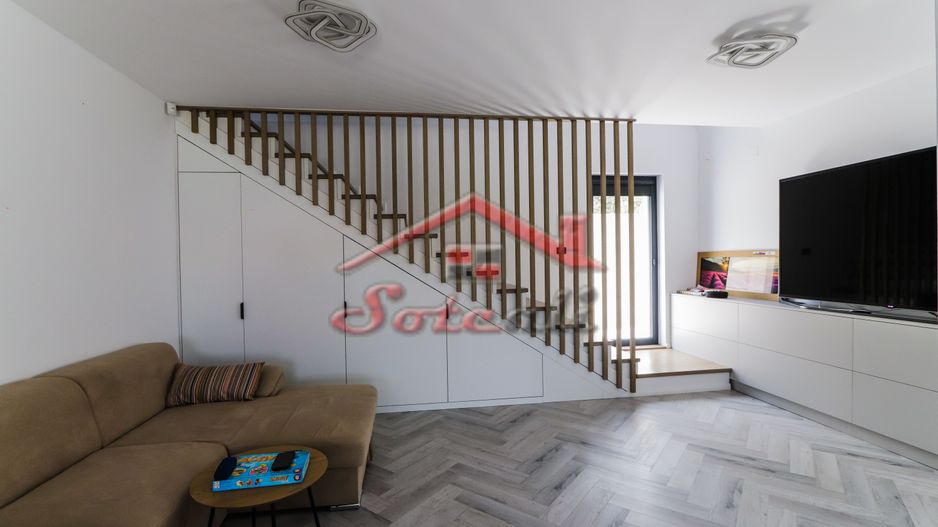 VILĂ MODERNĂ DE LUX CU PISCINĂ, FOTOVOLTAICE ȘI FOIȘOR – BREAZA - Poză 22