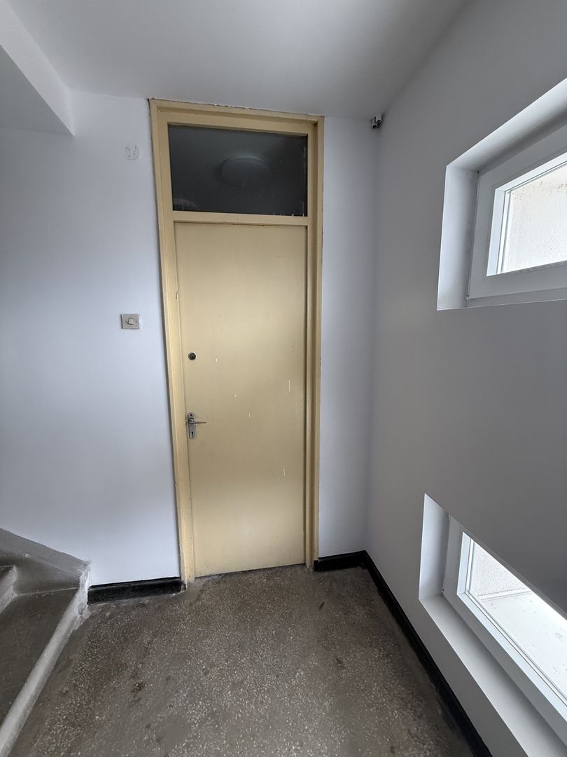 Ap 4 camere 90 mp+boxa+1 camera pe hol ultracentral b-dul Carol 1 - Poză 23