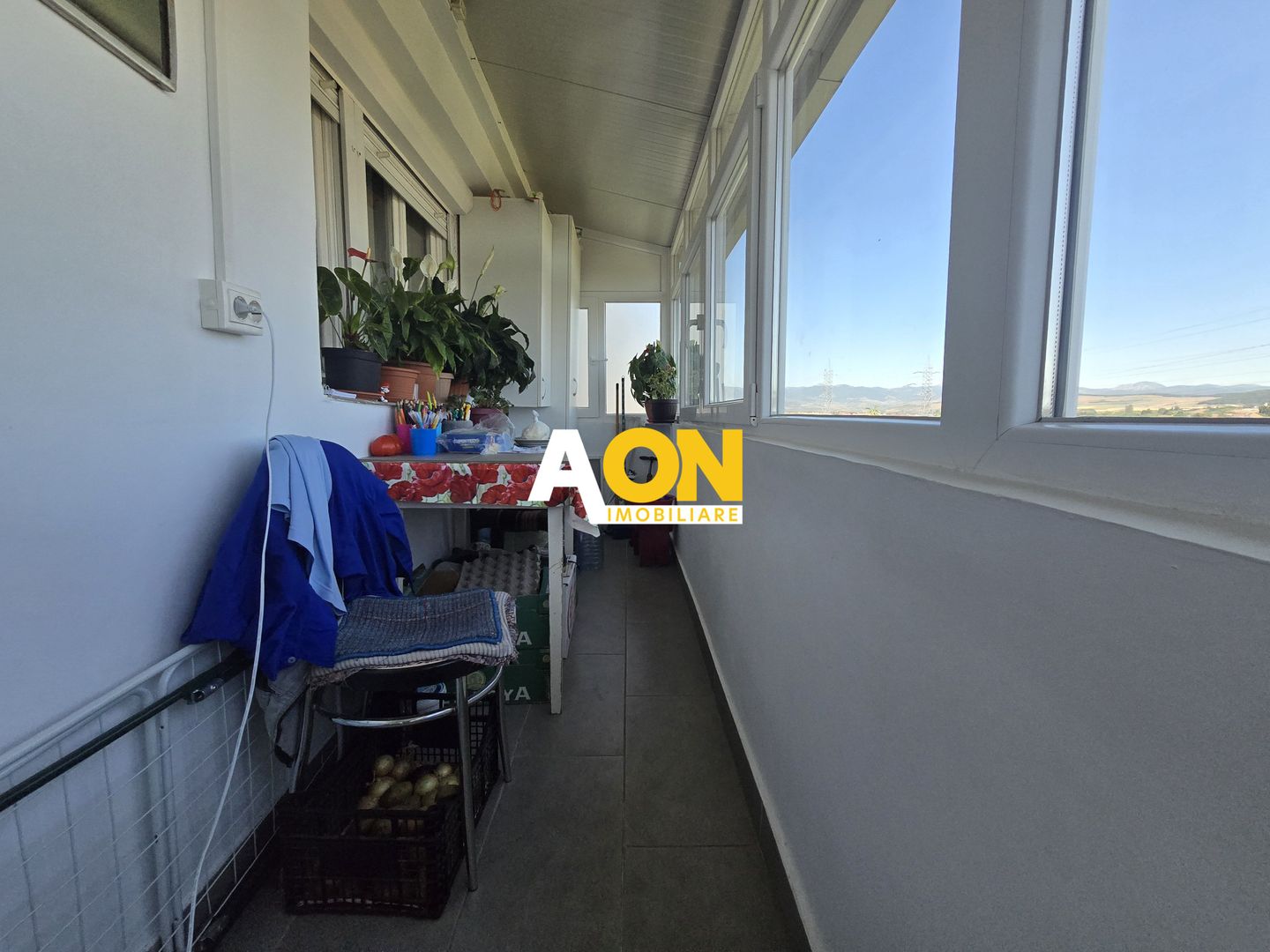 Apartament 3 Camere, 2 Bai, cu Balcon - Poză 10