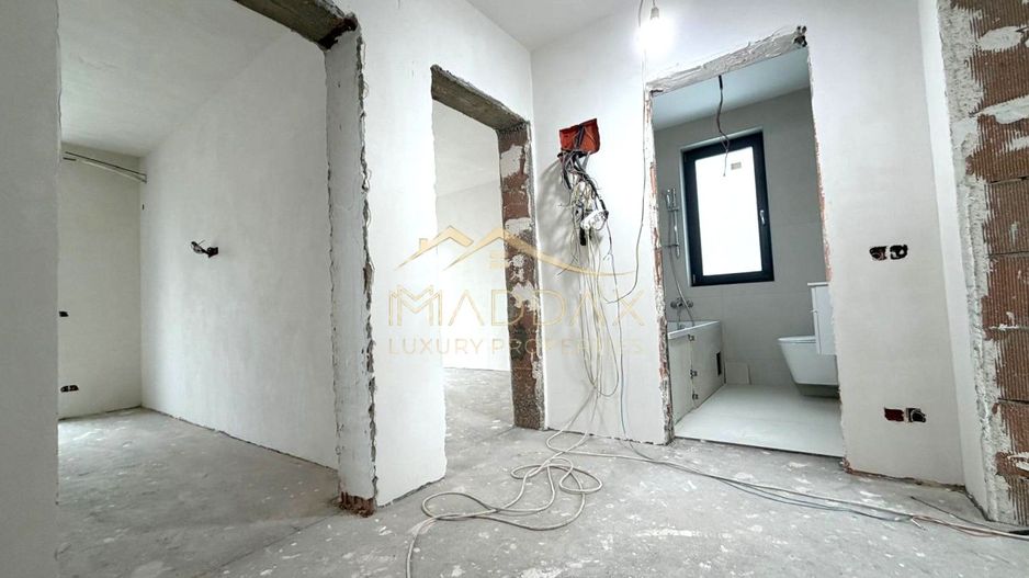 Vila cu 6 camere // 190mp // teren 300mp // Tunari - Poză 17