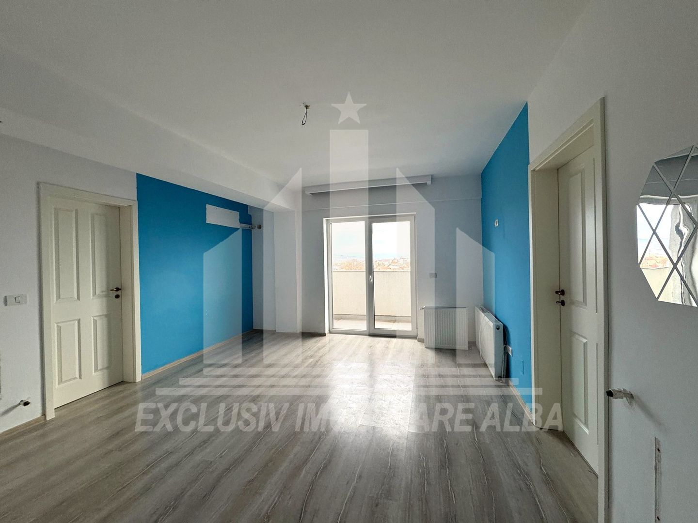 Apartament cu 2 camere de vanzare, Maieri - Poză 2