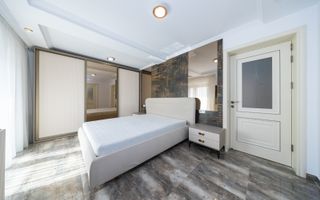 Casa 6 dormitoare+4 bai -1500 mp teren-Sacele - Poză 26