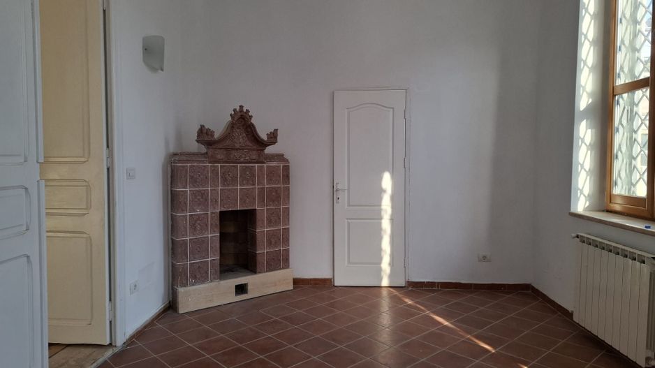 URGENT!, et. 1/P+2+M in vila arhitectonica, liber, NEGOCIABIL - Poză 3